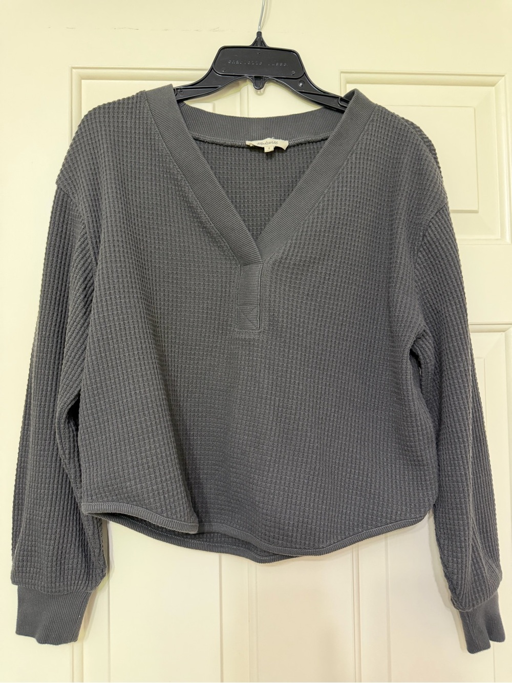 Madewell Gray Cropped Waffle-Knit V-Neck Pullover